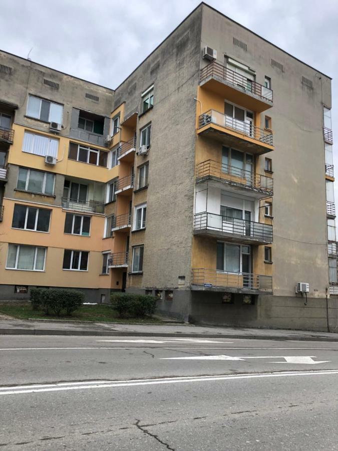 Practico, Comodo Y Centrico. Gabrovo Exteriör bild